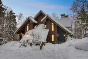 Slopeside in Okemo - Beautifully Renovated Spacious Family Townhouse townhouse